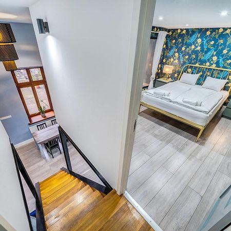 Azure Oasis In The Heart Of The City Budapest Esterno foto