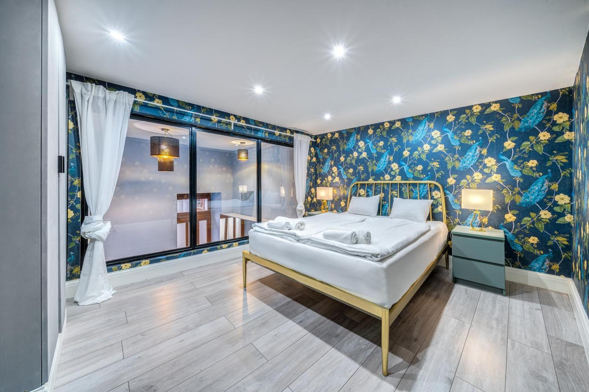 Azure Oasis In The Heart Of The City Budapest Esterno foto